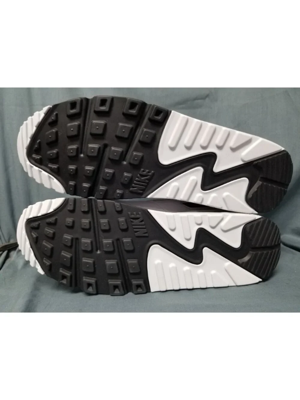 Nike Air Max 90 White Black Hot Curry Sneakers Mens Size 13 NEW NO BOX!